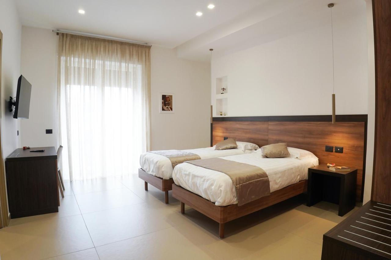 Villa Mafalda B&B Frattamaggiore Exterior photo